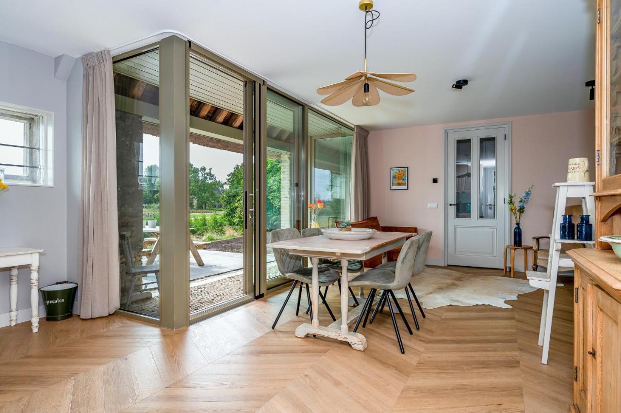 Kimswerd Appartement De Dageraad In Monumentale Boerderij מראה חיצוני תמונה
