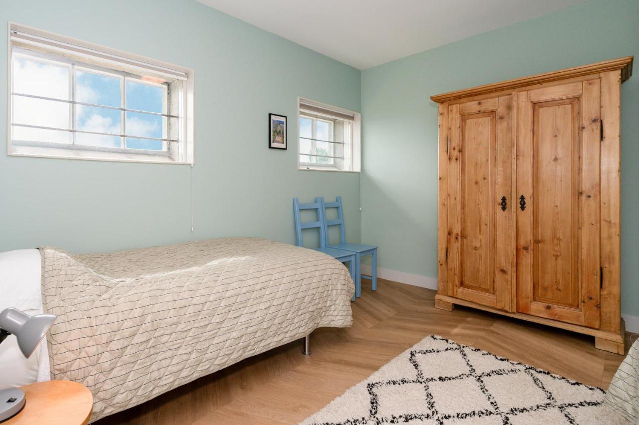 Kimswerd Appartement De Dageraad In Monumentale Boerderij מראה חיצוני תמונה